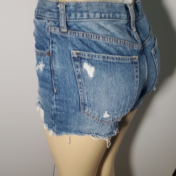 We The Free Women's Jeans Shorts Blue Button Fly Distressed Size 27 - Picture 6 of 12